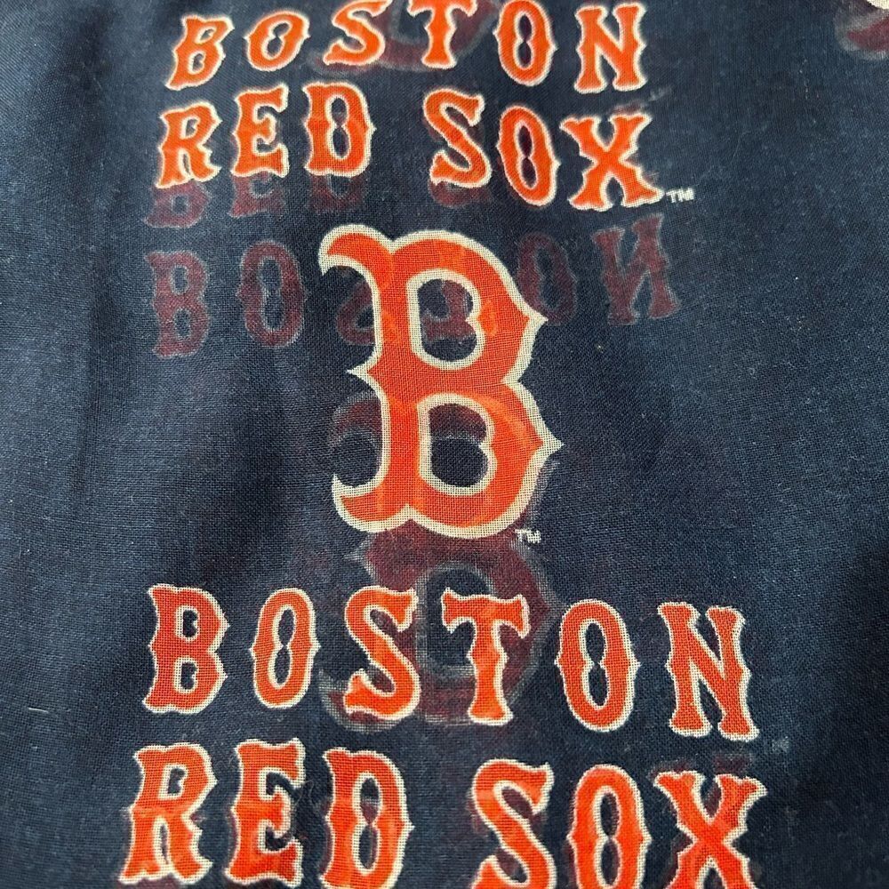Boston Red Socks infinity scarf - Picture 2 of 2